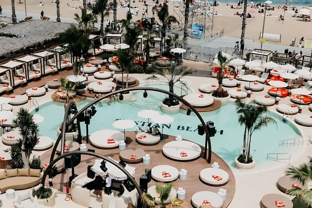 Bastian Beach Club Barcelona VIP table
