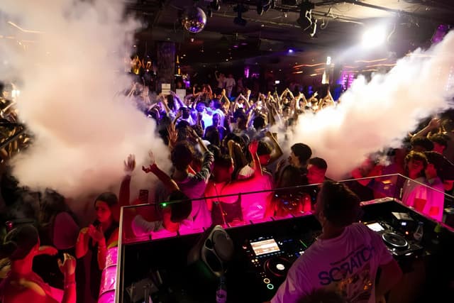 Bling Bling Barcelona VIP table